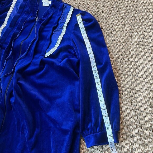 VTG Contemporary Collection Blue Velvet House Coat Full Length Cottage Granny M - Picture 7 of 9
